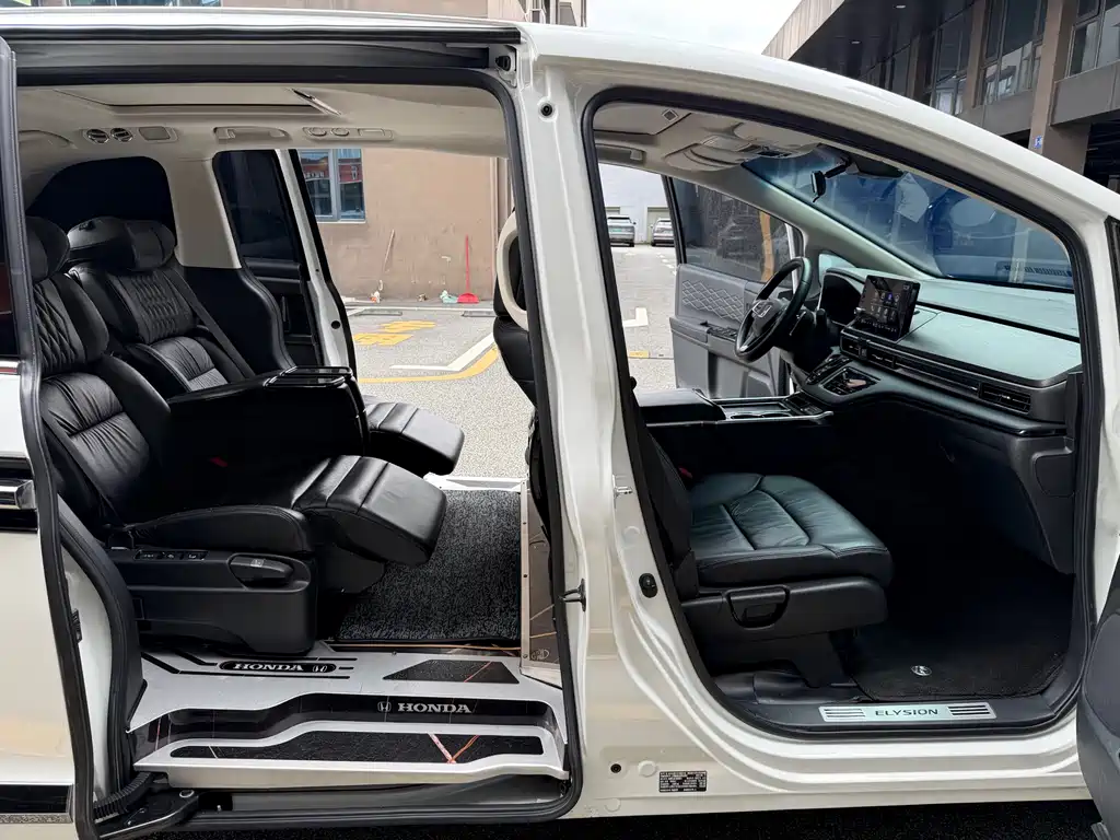 Honda Elysion — миниатюра 16