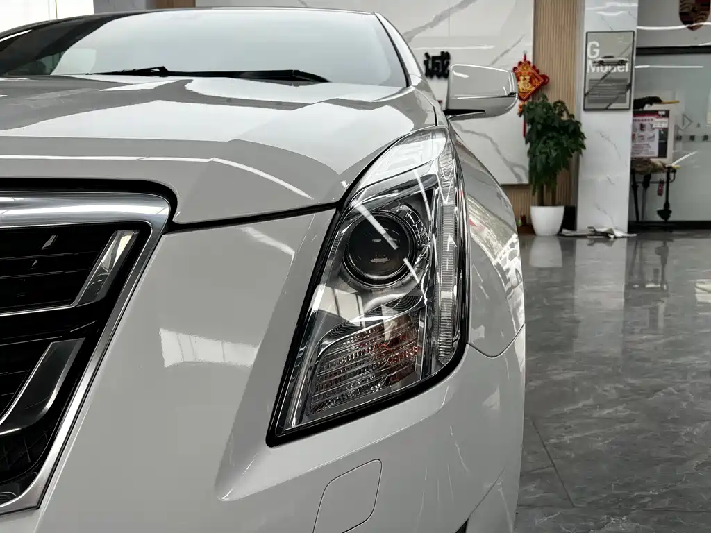 Cadillac XTS — миниатюра 9