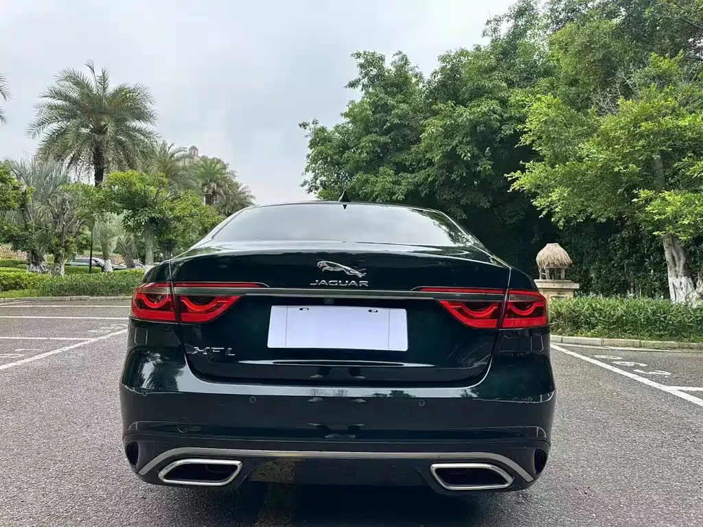 Jaguar XFL — миниатюра 8