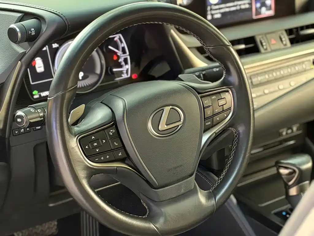 Lexus ES — миниатюра 9