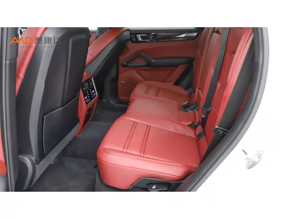 Porsche Cayenne — миниатюра 7
