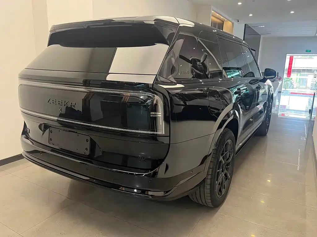 Zeekr 9X 2025 70kWh