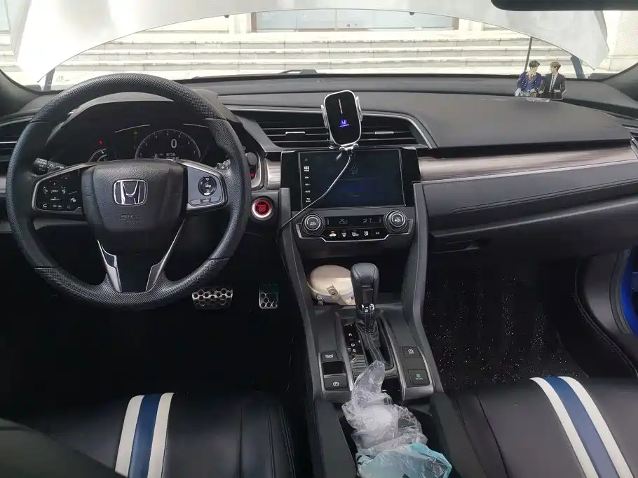 Honda Civic — миниатюра 12