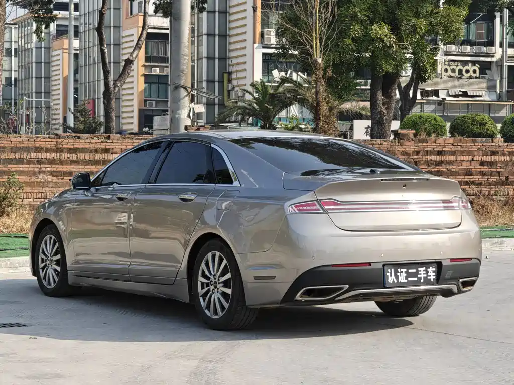 LINCOLN MKZ