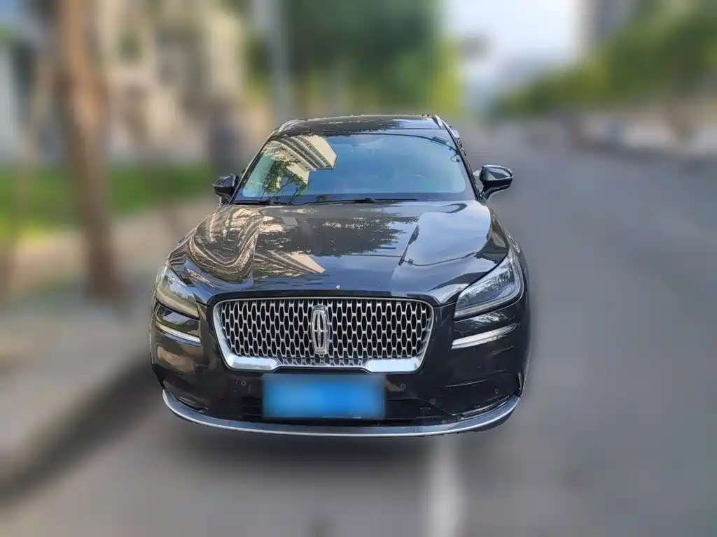 Lincoln Corsair — миниатюра 3