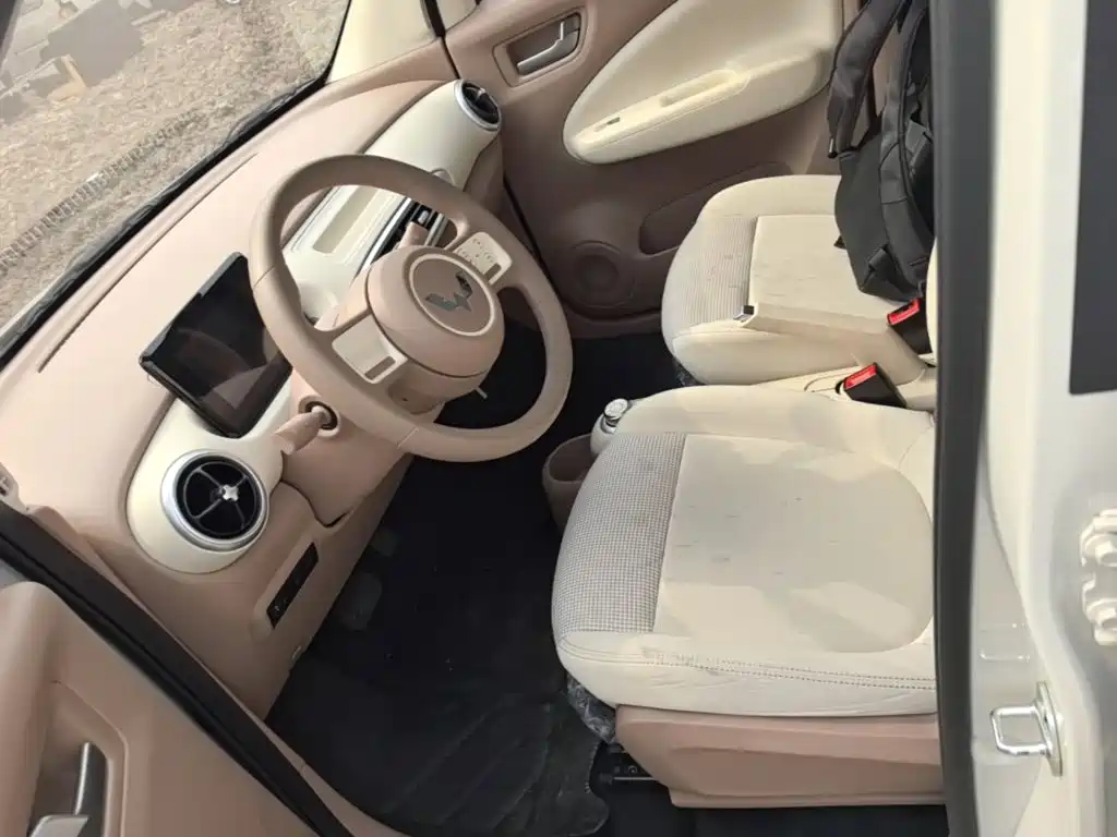 Wuling MINIEV — миниатюра 15