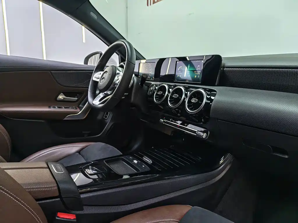 Mercedes-Benz A-Class — миниатюра 13