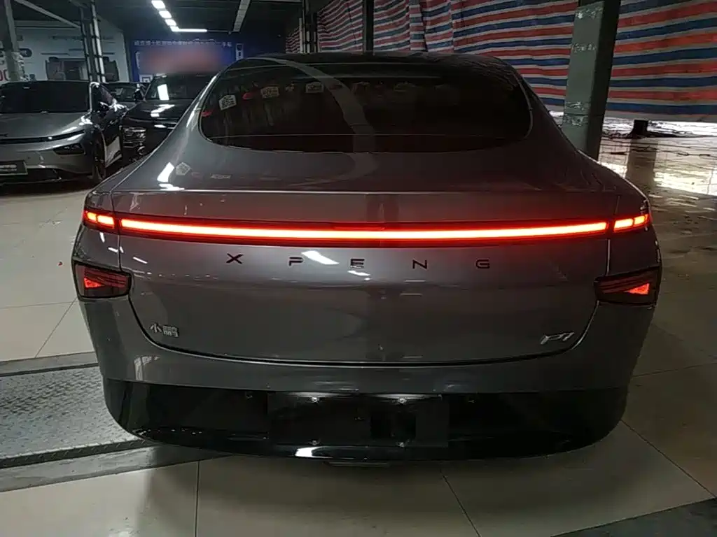 XPeng P7 — миниатюра 6