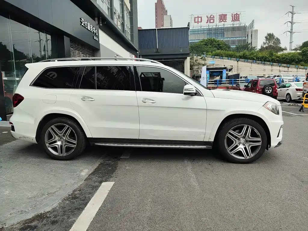 Mercedes-Benz GL-Class — миниатюра 14