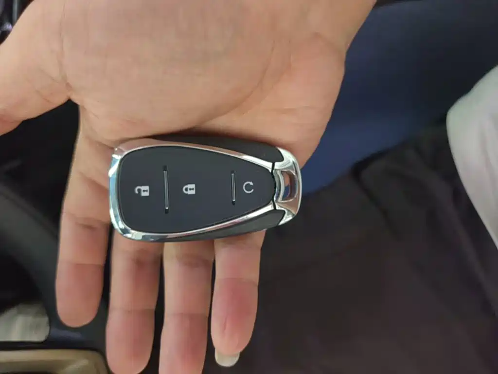 Chevrolet Menlo — миниатюра 9