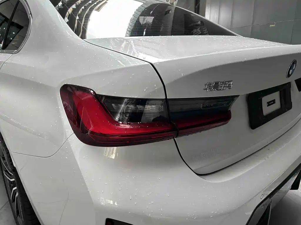 BMW 3 Series — миниатюра 21