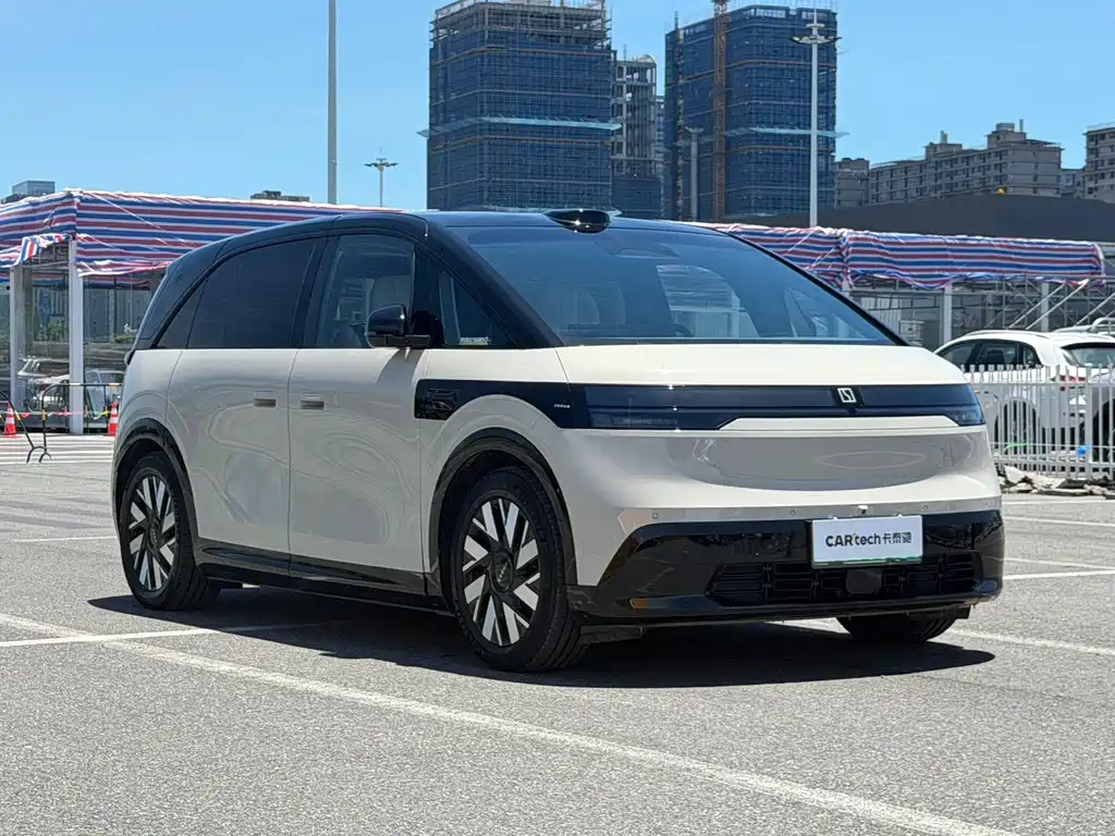 Zeekr Mix 2025 Smart Drive