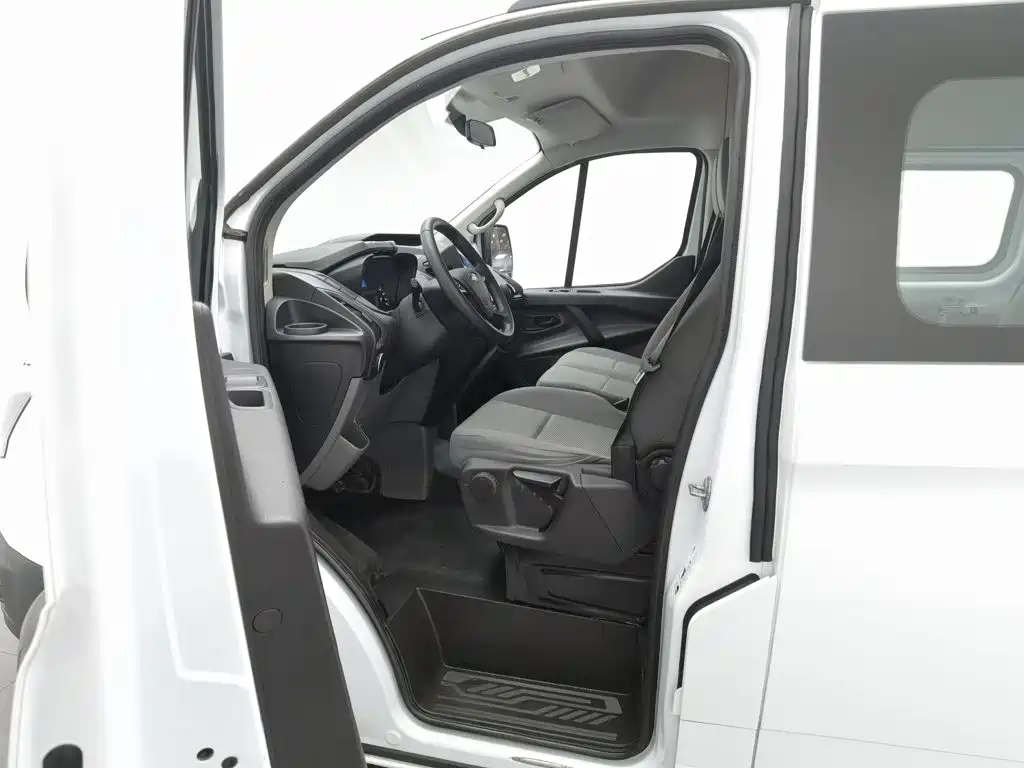 Ford Transit — миниатюра 10