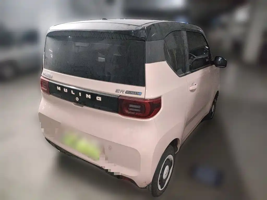 Wuling MINIEV — миниатюра 4