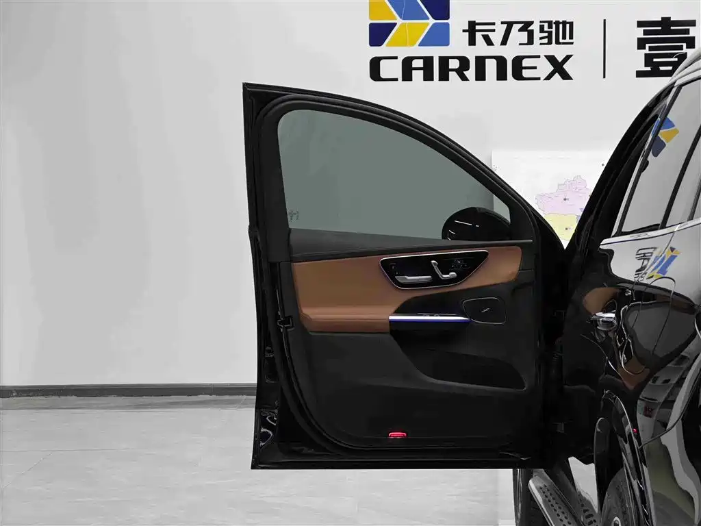 Mercedes-Benz GLC 2025 350 e L 4MATIC
