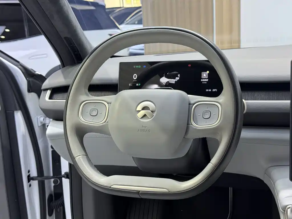 NIO ES8 — миниатюра 22