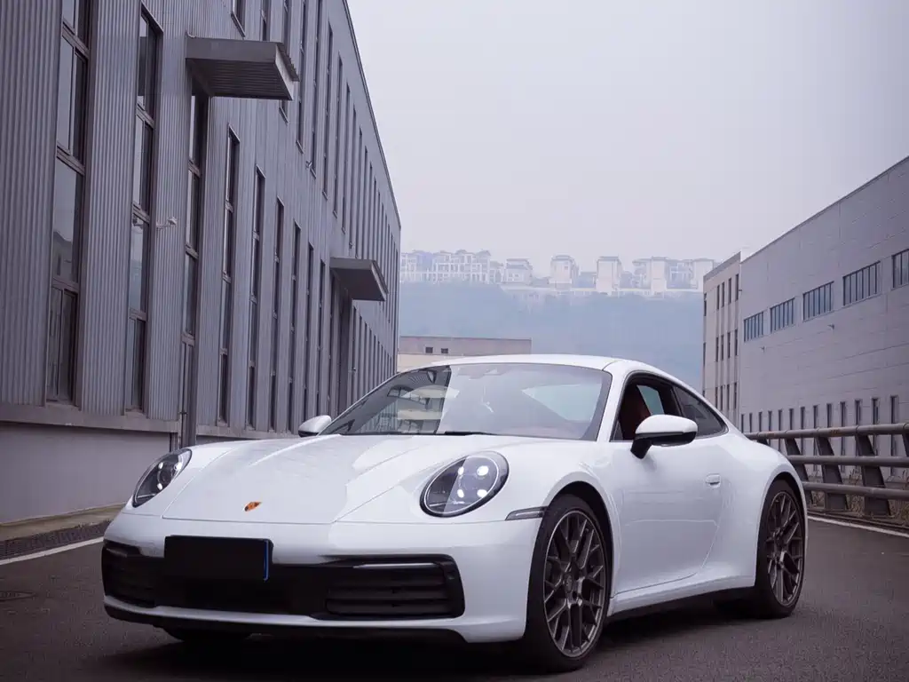 Porsche 911 2023