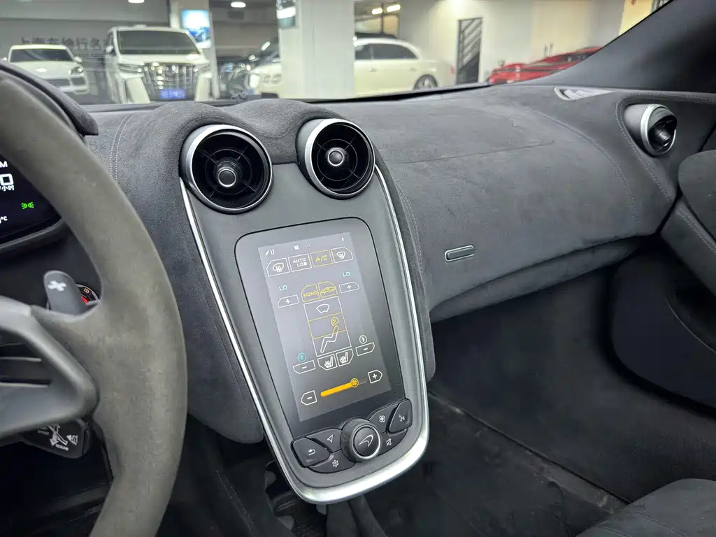McLaren 600LT — миниатюра 13