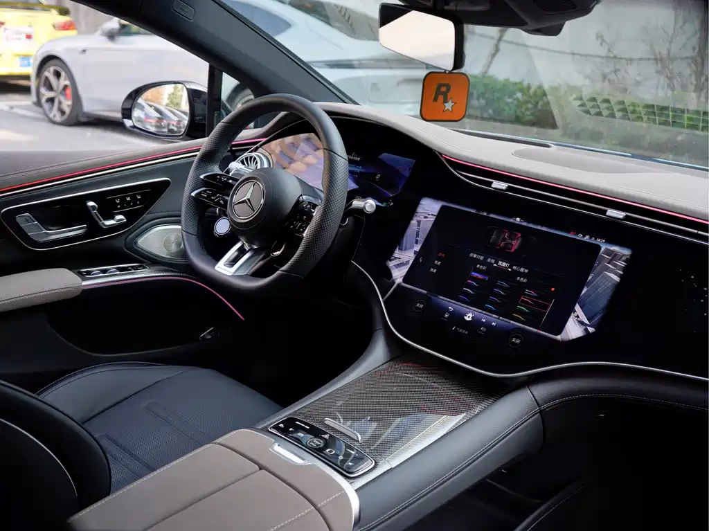 MERCEDES-BENZ EQS AMG