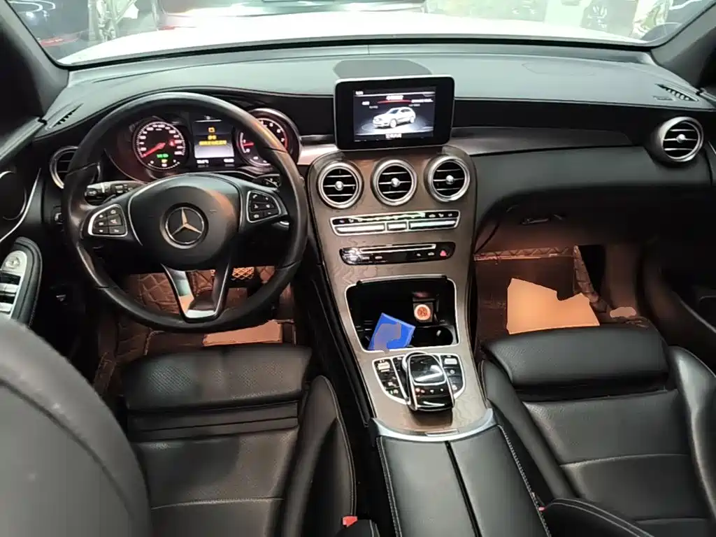 Mercedes-Benz GLC — миниатюра 10