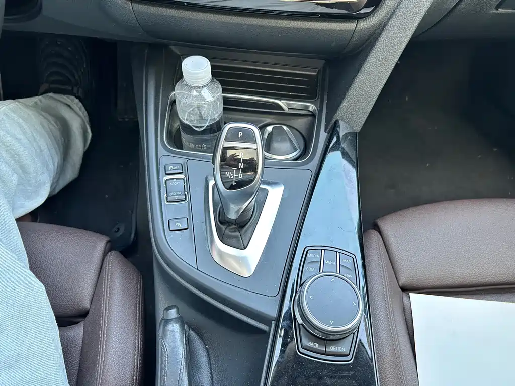 BMW 3 Series — миниатюра 11