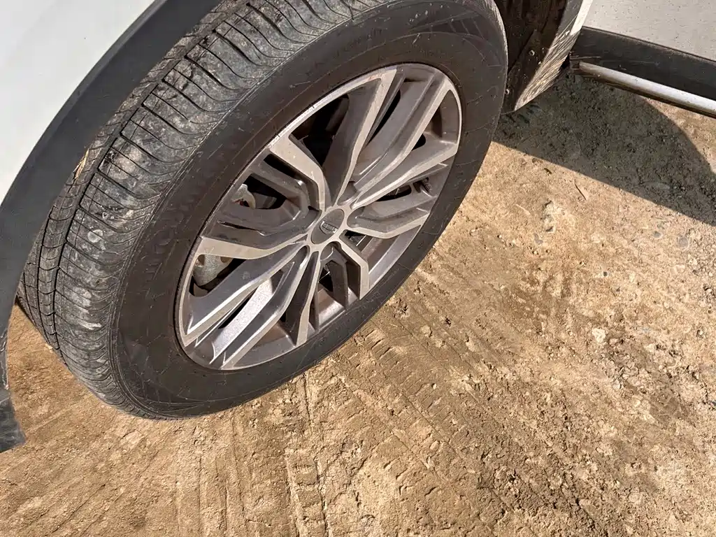 Geely Boyue — миниатюра 12