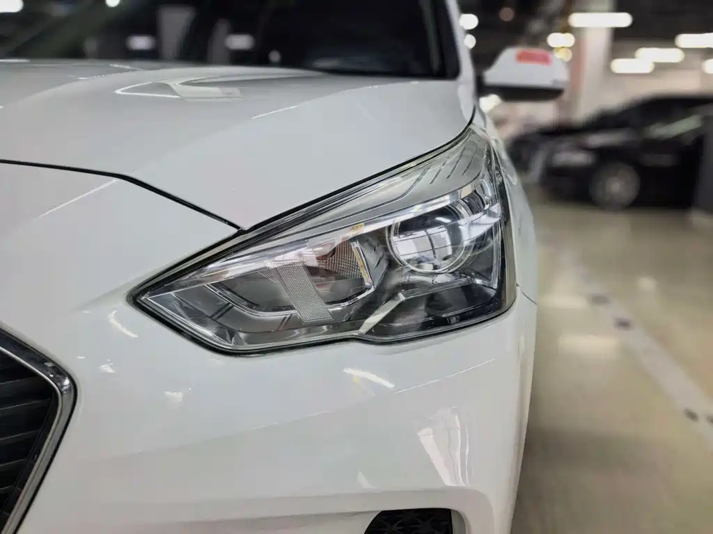 Haval M6 — миниатюра 15