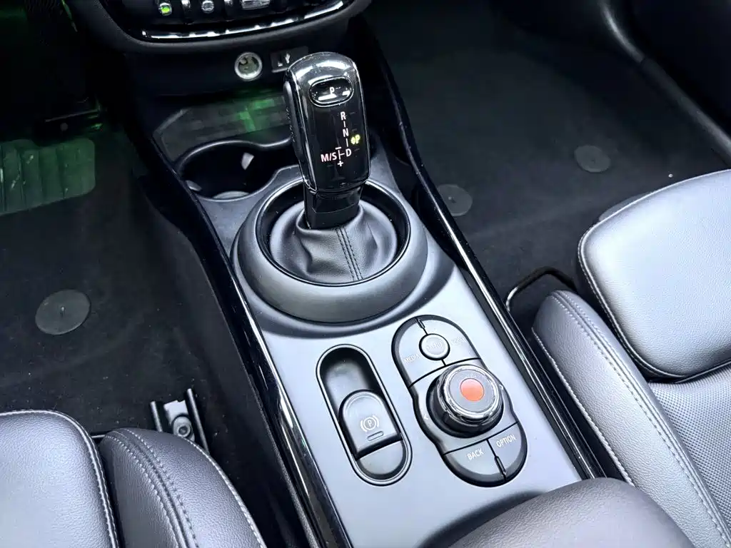 MINI Mini Clubman — миниатюра 16