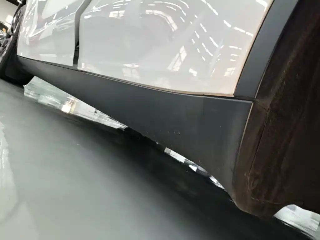 Tesla Model Y — миниатюра 22