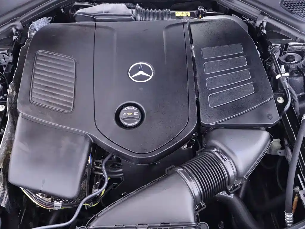 Mercedes-Benz E-Class — миниатюра 24