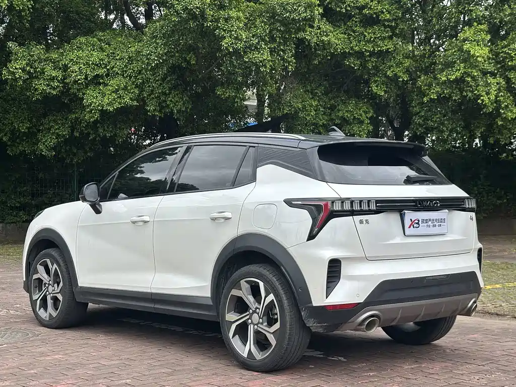 Lynk & Co 06 — миниатюра 11