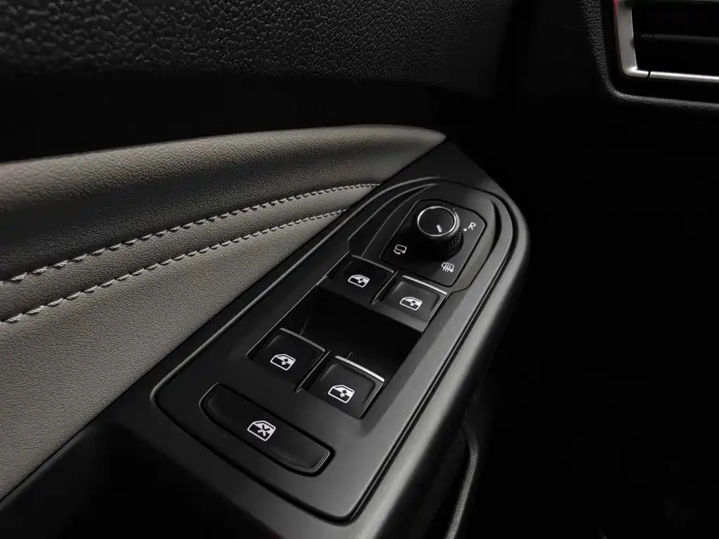 Volkswagen Golf — миниатюра 20