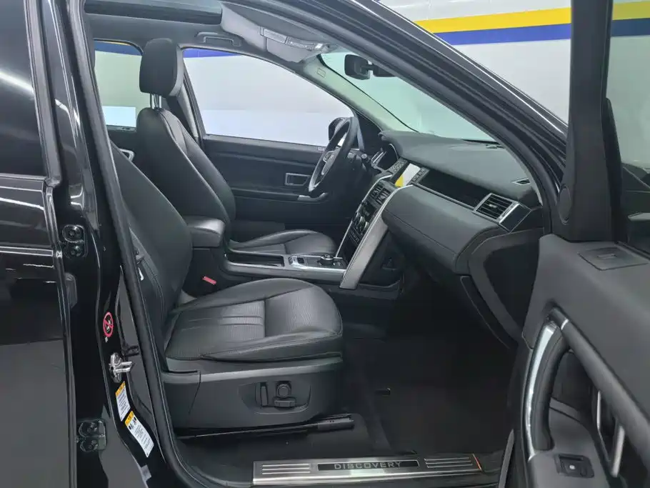 Land Rover Discovery Sport — миниатюра 8