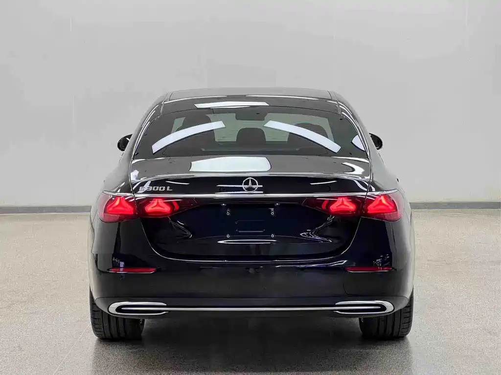 Mercedes-Benz E-Class — миниатюра 29