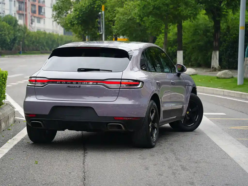 Porsche Macan — миниатюра 13