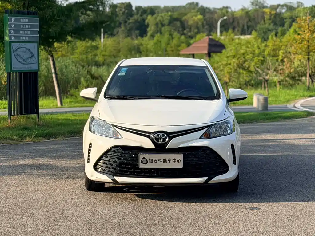 Toyota Vios FS — миниатюра 2