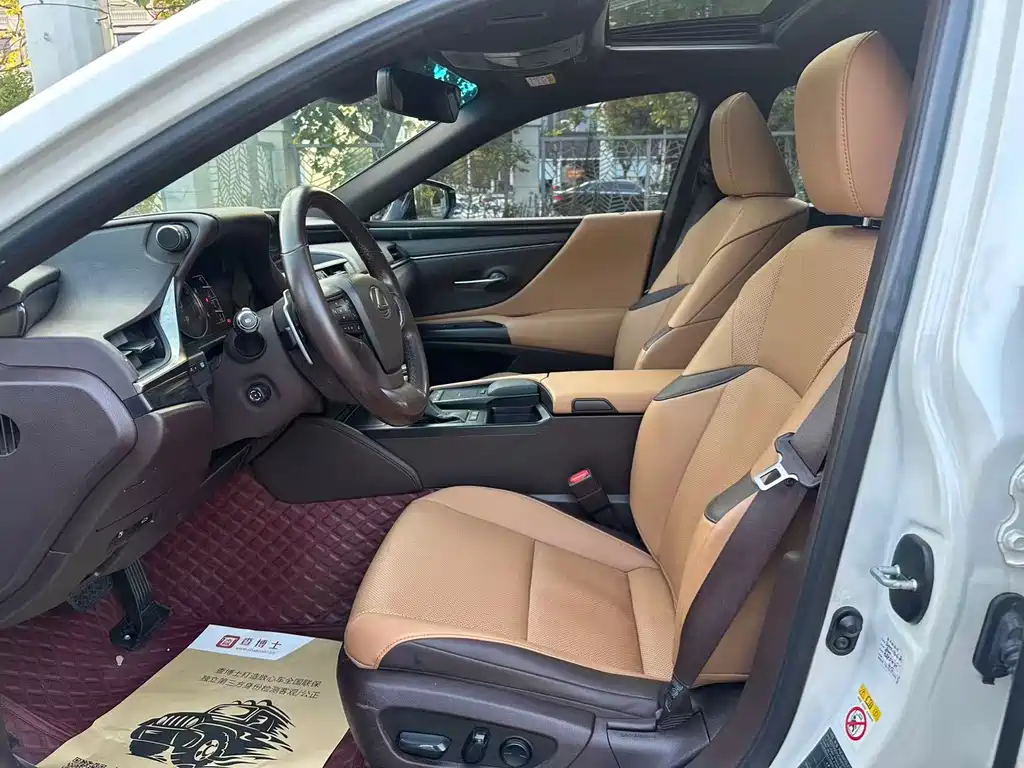 Lexus ES — миниатюра 7