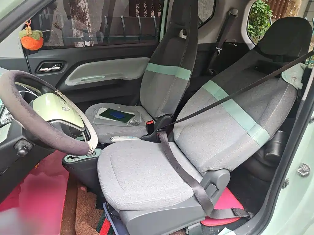 Wuling MINIEV — миниатюра 8