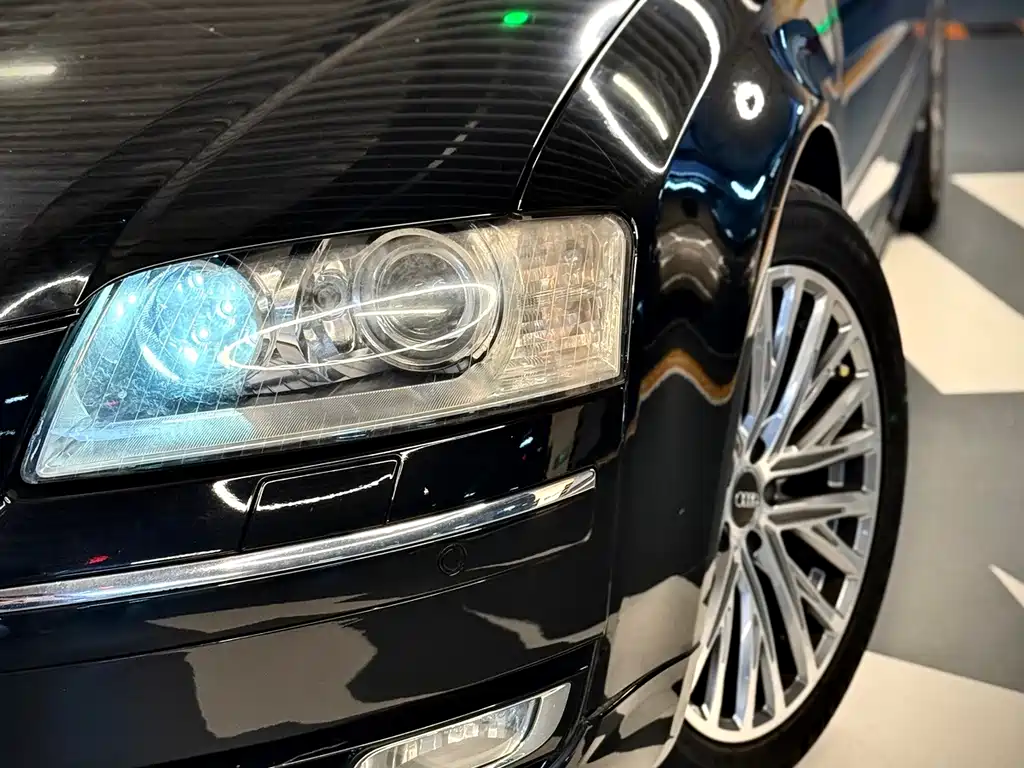 Audi A8 — миниатюра 6