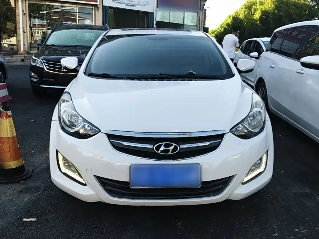 Hyundai Elantra Langdong — миниатюра 3