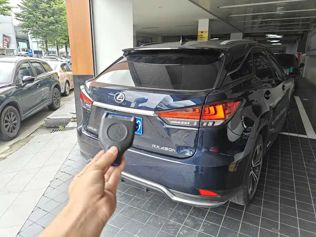 Lexus RX — миниатюра 4