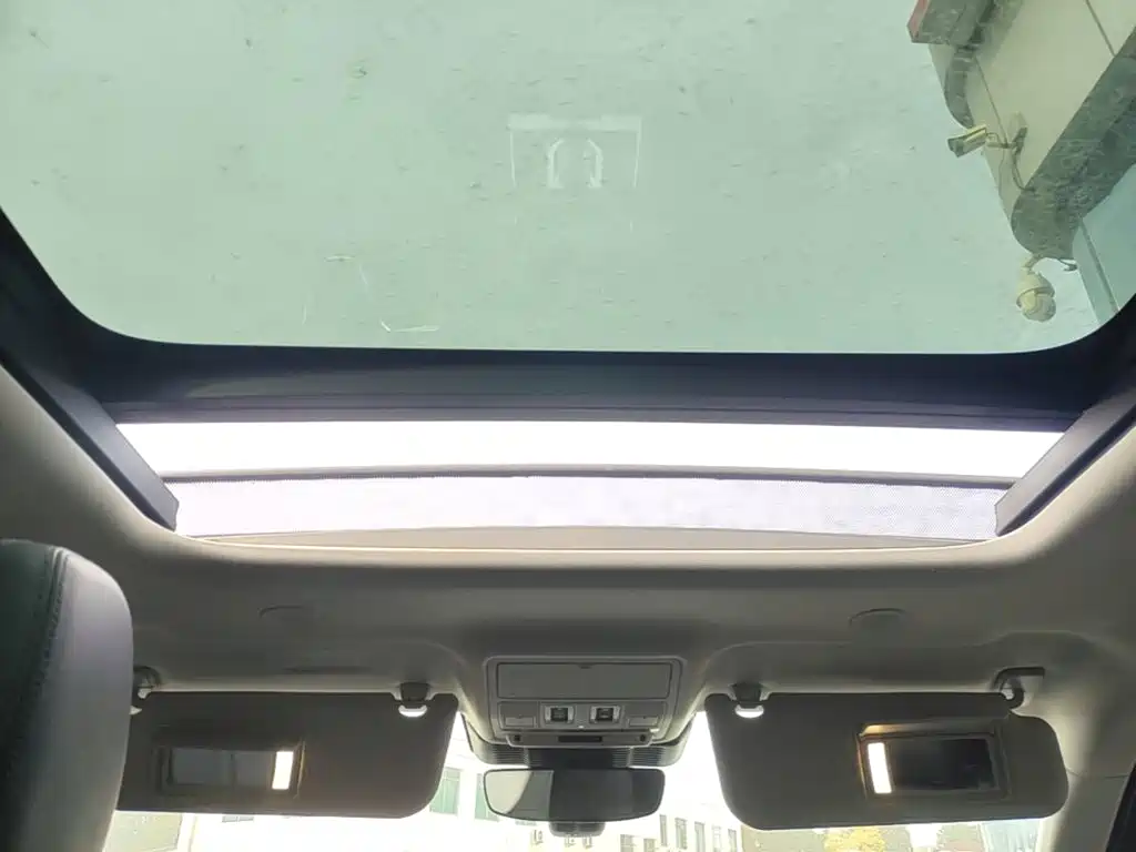 Land Rover Evoque — миниатюра 18