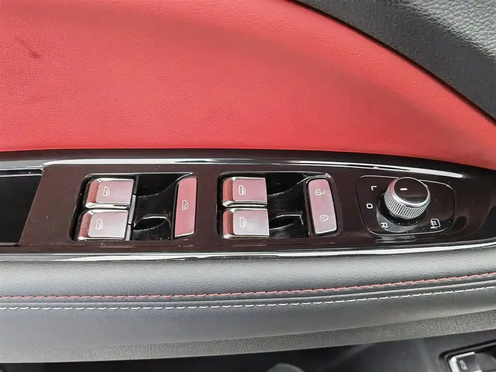 Geely Tugella 2019 350T