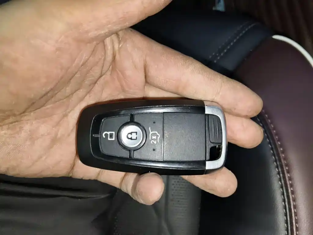 Ford Explorer — миниатюра 9