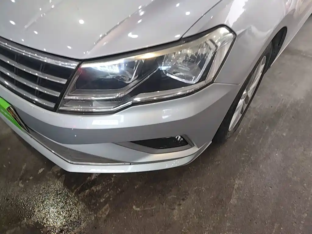 Volkswagen Jetta — миниатюра 24
