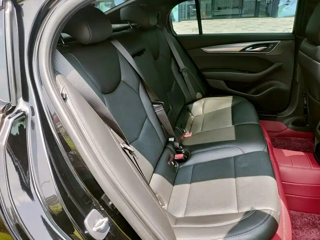 Cadillac CT5 — миниатюра 40