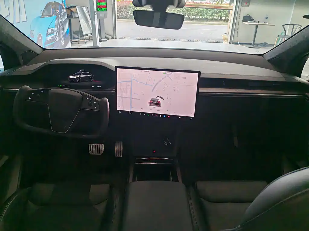 Tesla Model X — миниатюра 5