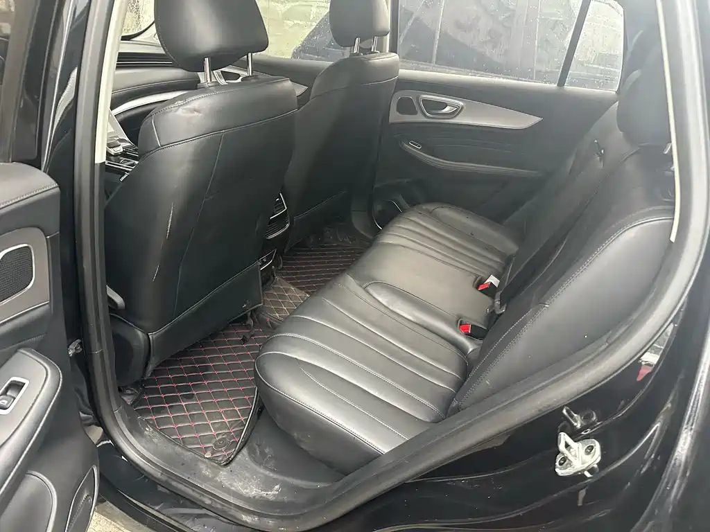 Roewe RX5 MAX — миниатюра 9