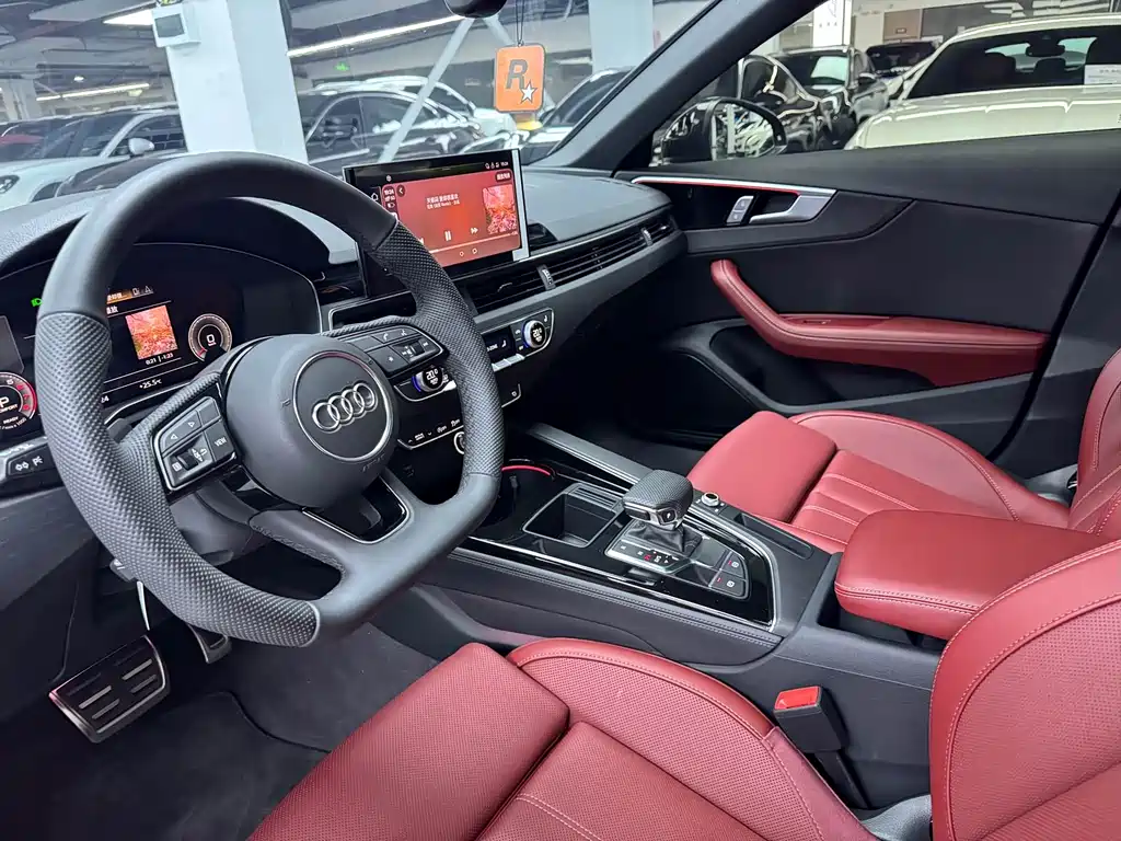 Audi A4L 2024 40 TFSI Luxury