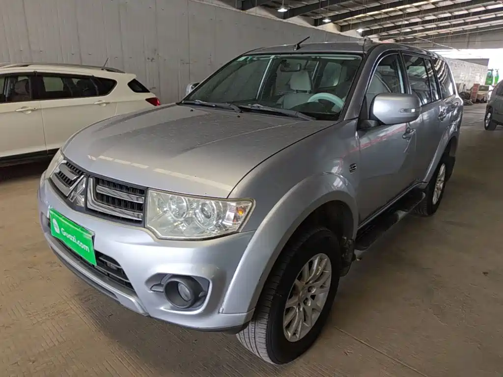 Mitsubishi Pajero Sport